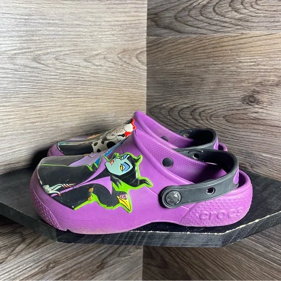Crocs Disney villains purple sandals - Picture 4 of 7